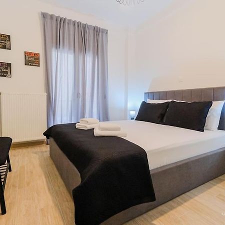 Theofilos Urban Apartment, Close To City Center سالونيك المظهر الخارجي الصورة